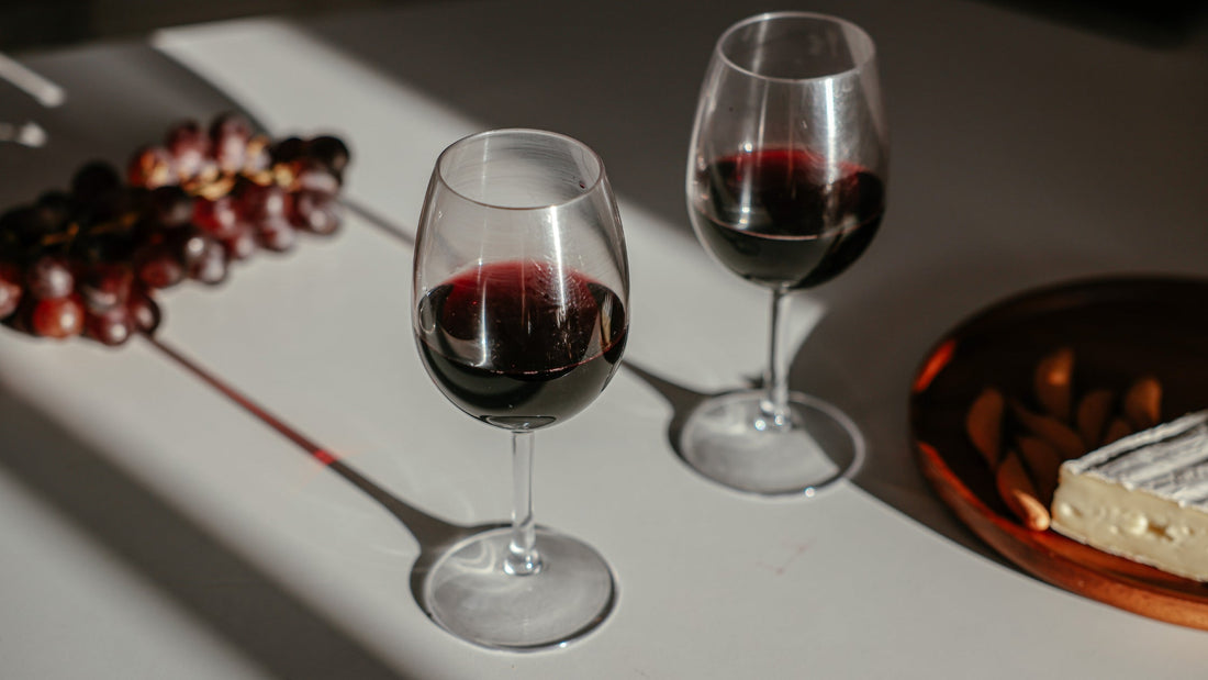 O vinho respira? Entenda o que realmente acontece quando ele entra em contato com o ar
